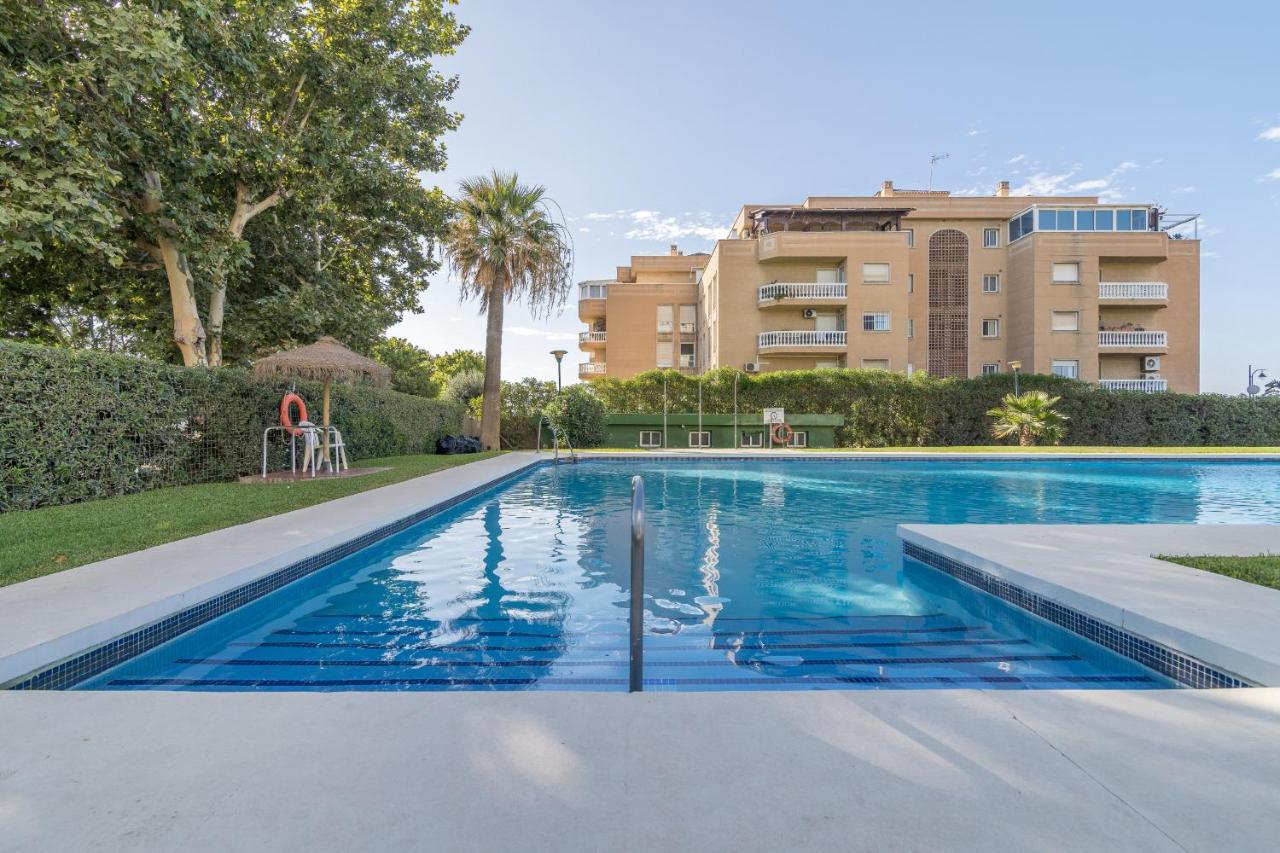 Suite Homes Hesperides Garden Beach Málaga Exteriör bild