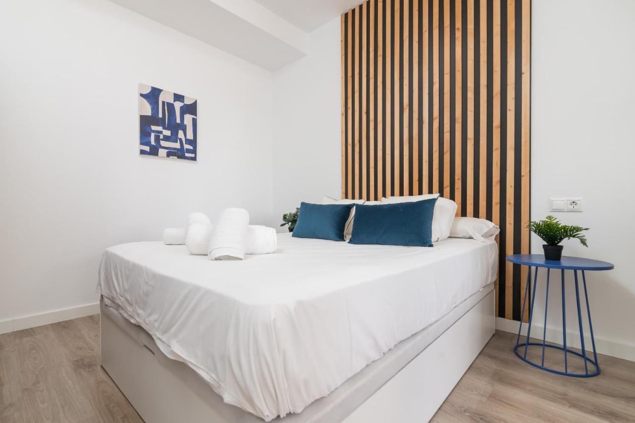 Suite Homes Hesperides Garden Beach Málaga Exteriör bild