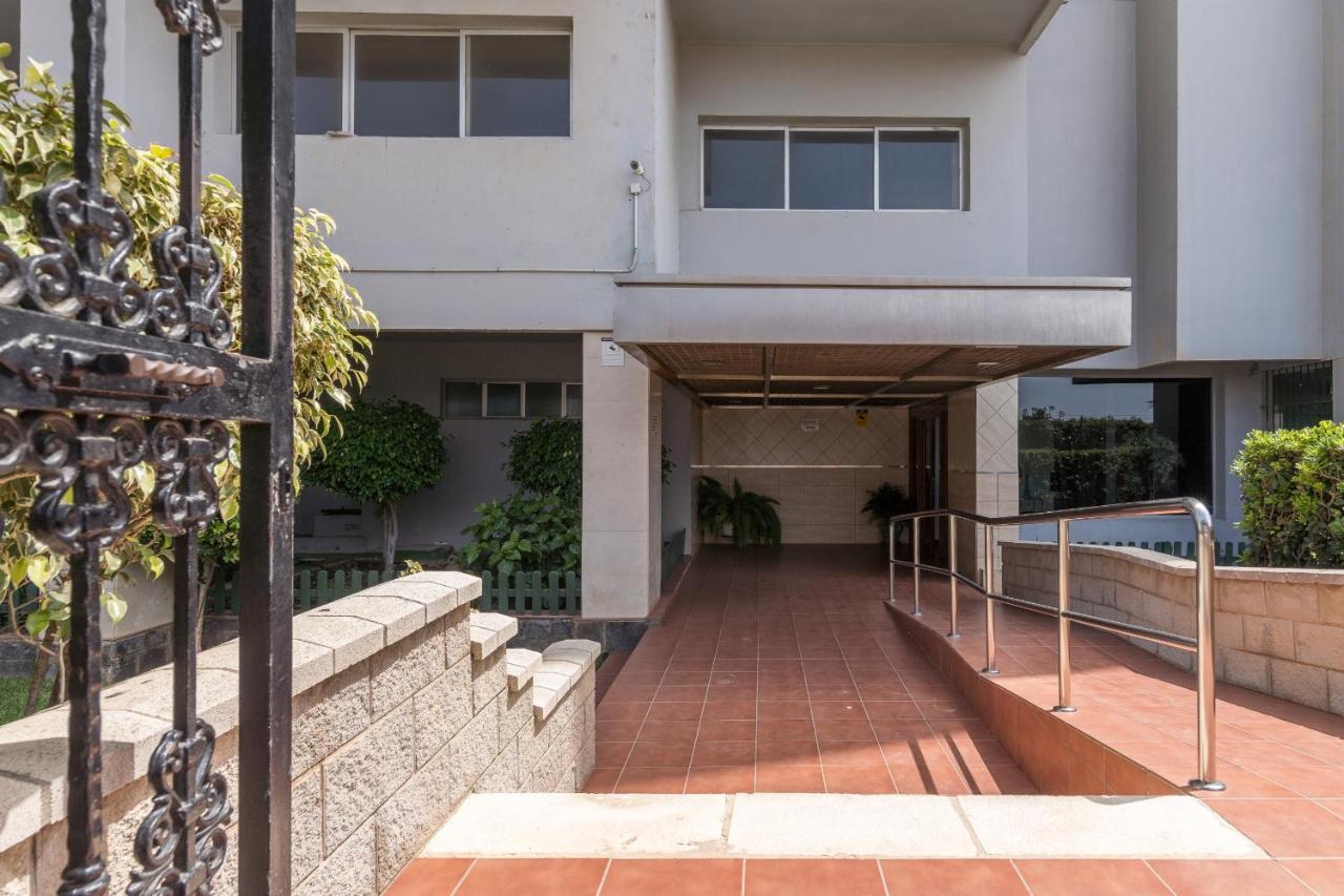 Suite Homes Hesperides Garden Beach Málaga Exteriör bild