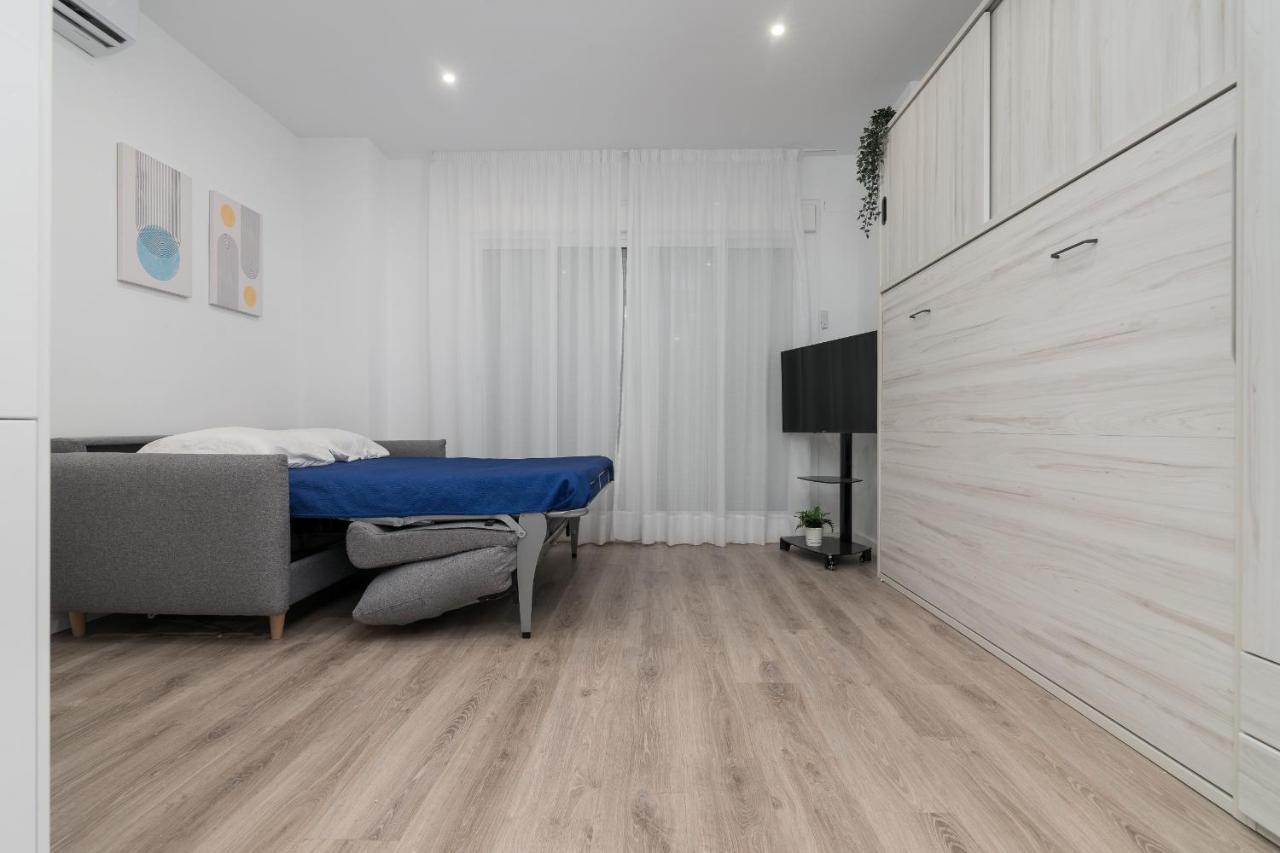 Suite Homes Hesperides Garden Beach Málaga Exteriör bild