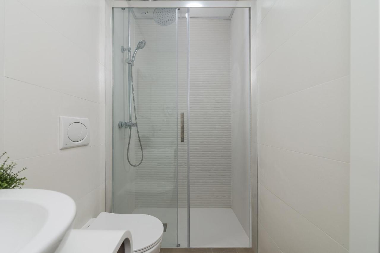 Suite Homes Hesperides Garden Beach Málaga Exteriör bild