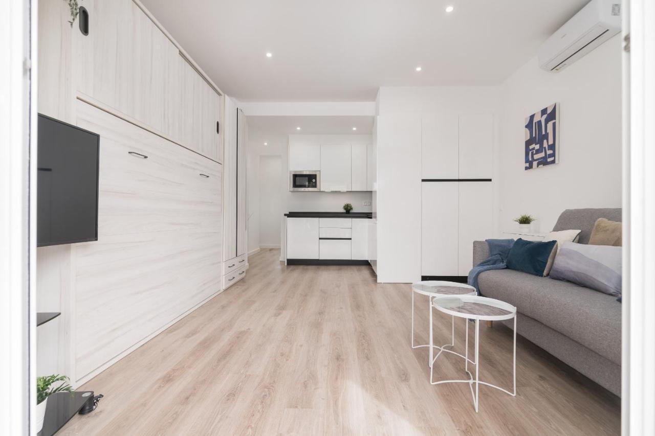 Suite Homes Hesperides Garden Beach Málaga Exteriör bild